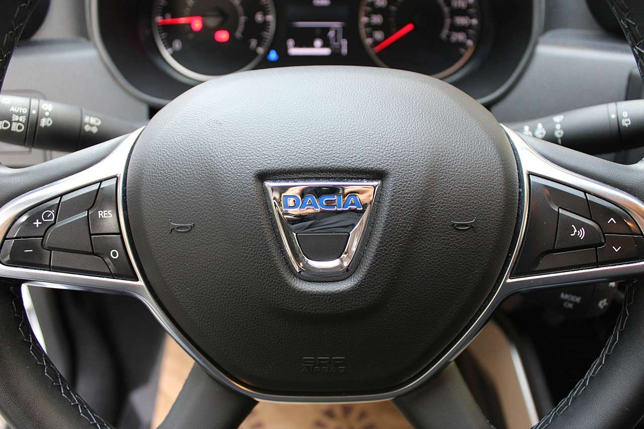 Dacia Duster  Blue dCi 115 Prestige *AHK, 1.Besitz, Keyfree*