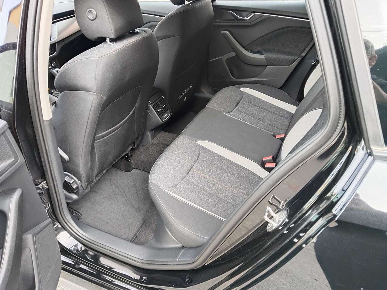 Skoda Kamiq  Skoda Kamiq Style 1,5 TSI „volle Garantie bis 0…