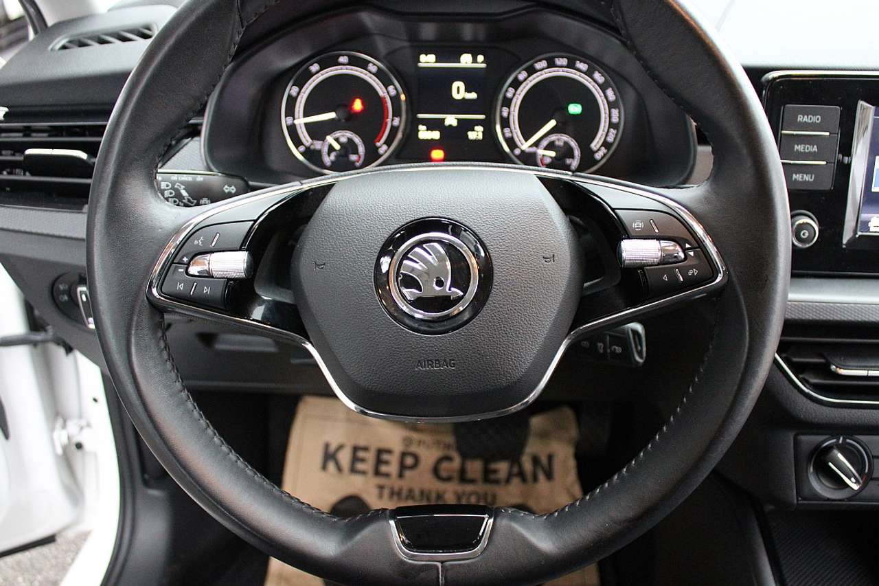 Skoda Scala  1,0 TSI Ambition DSG *Garantie, Sitzheizung, Pa…