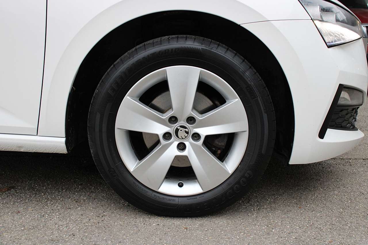 Skoda Scala  1,0 TSI Ambition DSG *Garantie, Sitzheizung, Pa…