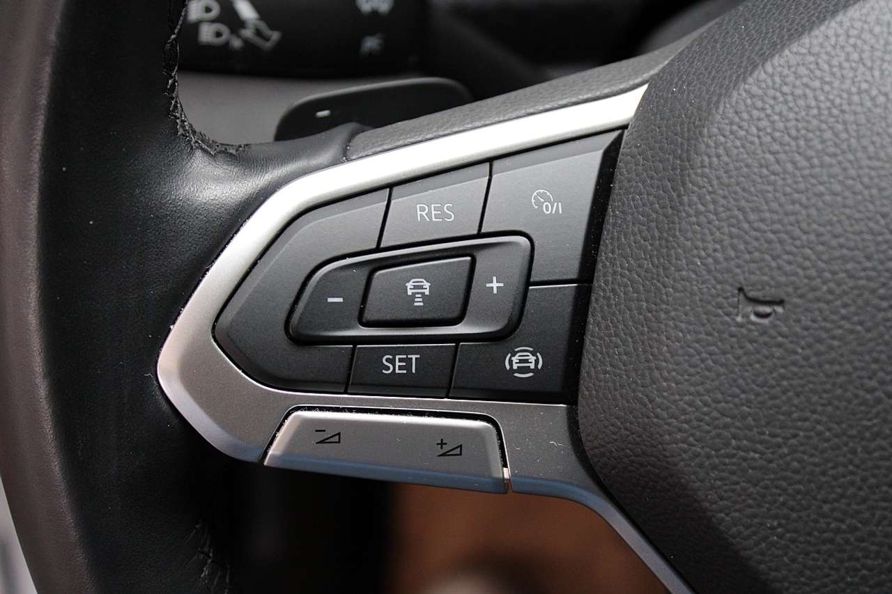 Volkswagen T-Cross  1,0 TSI Style DSG *AHK, NAVI, dig. Cockpit*