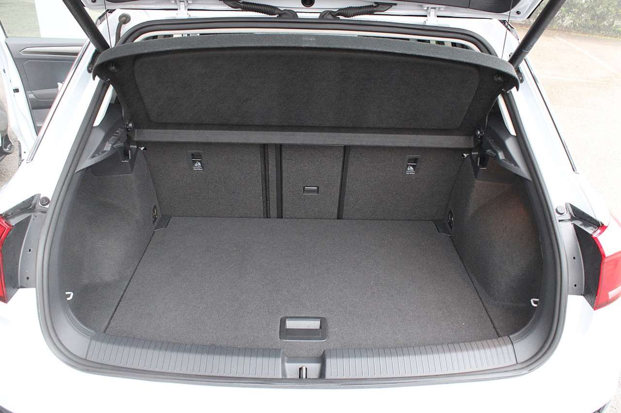 Volkswagen T-Roc  1,5 TSI ACT Design DSG *AHK, NAVI, Rü.Kam*