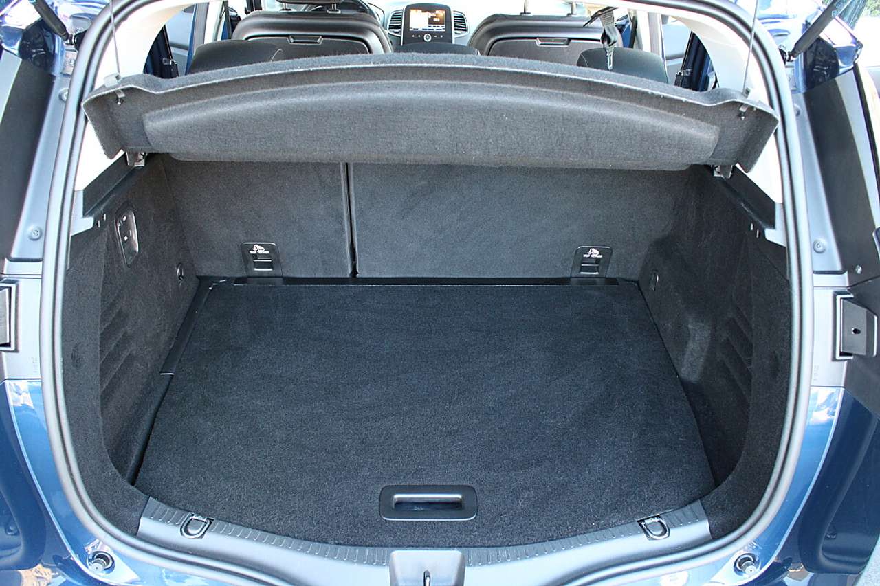 Renault Scenic  Scénic Blue dCi 120 Limited *AHK, NAVI, KEYFREE*