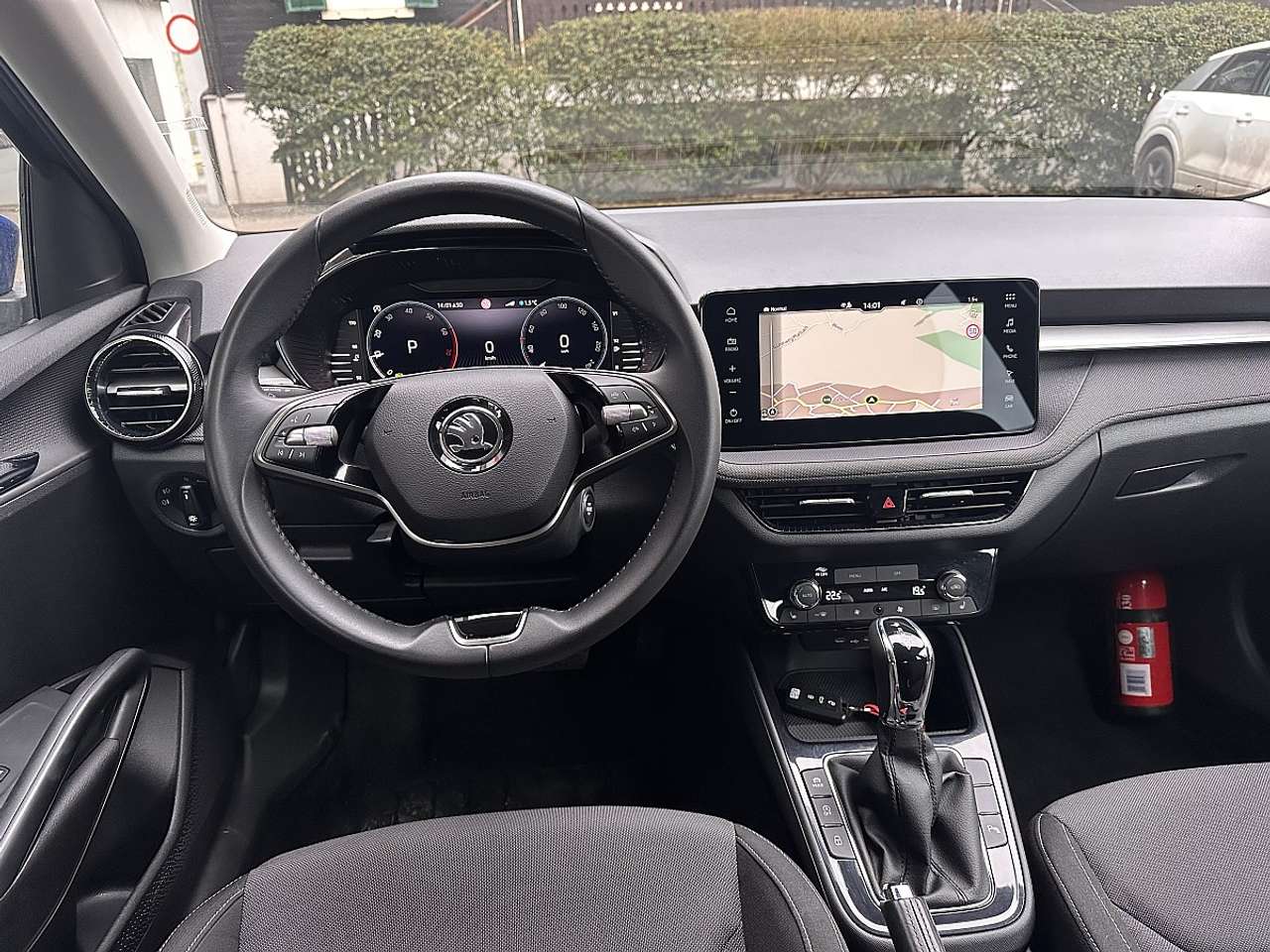 Skoda Fabia  Selection 1,0 TSI DSG *KESSY, NAVI, RÜ.Kam*