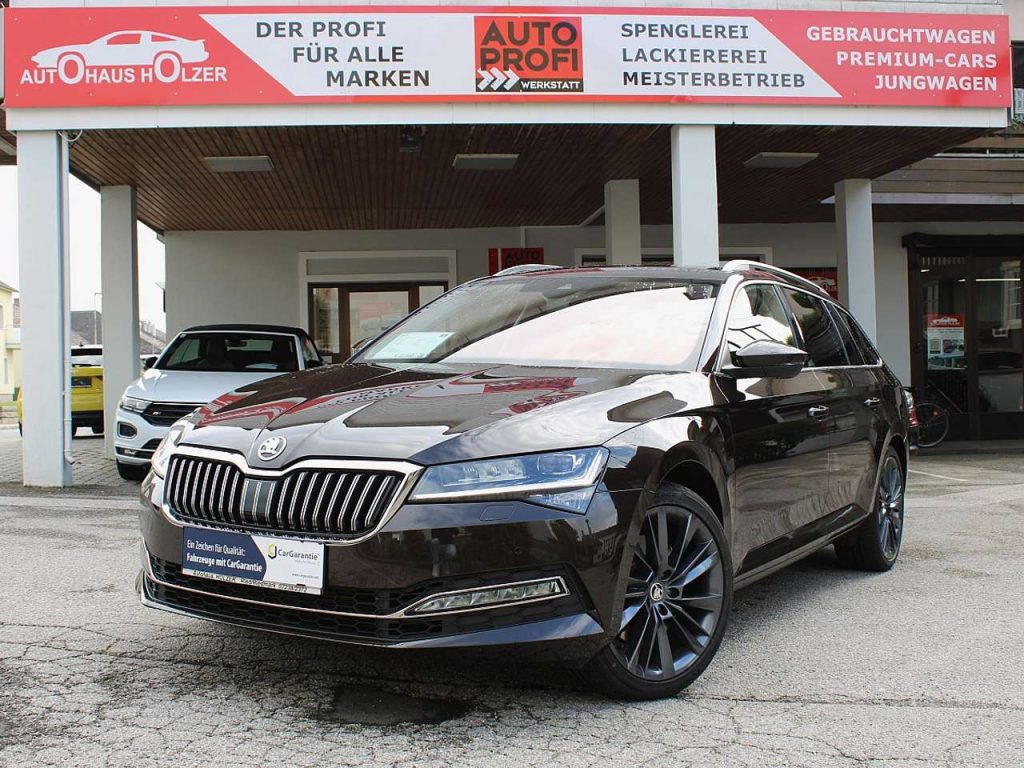 Skoda Superb Kombi 2,0 TSI 4×4 Style DSG *AHK, Matrix LED, K…