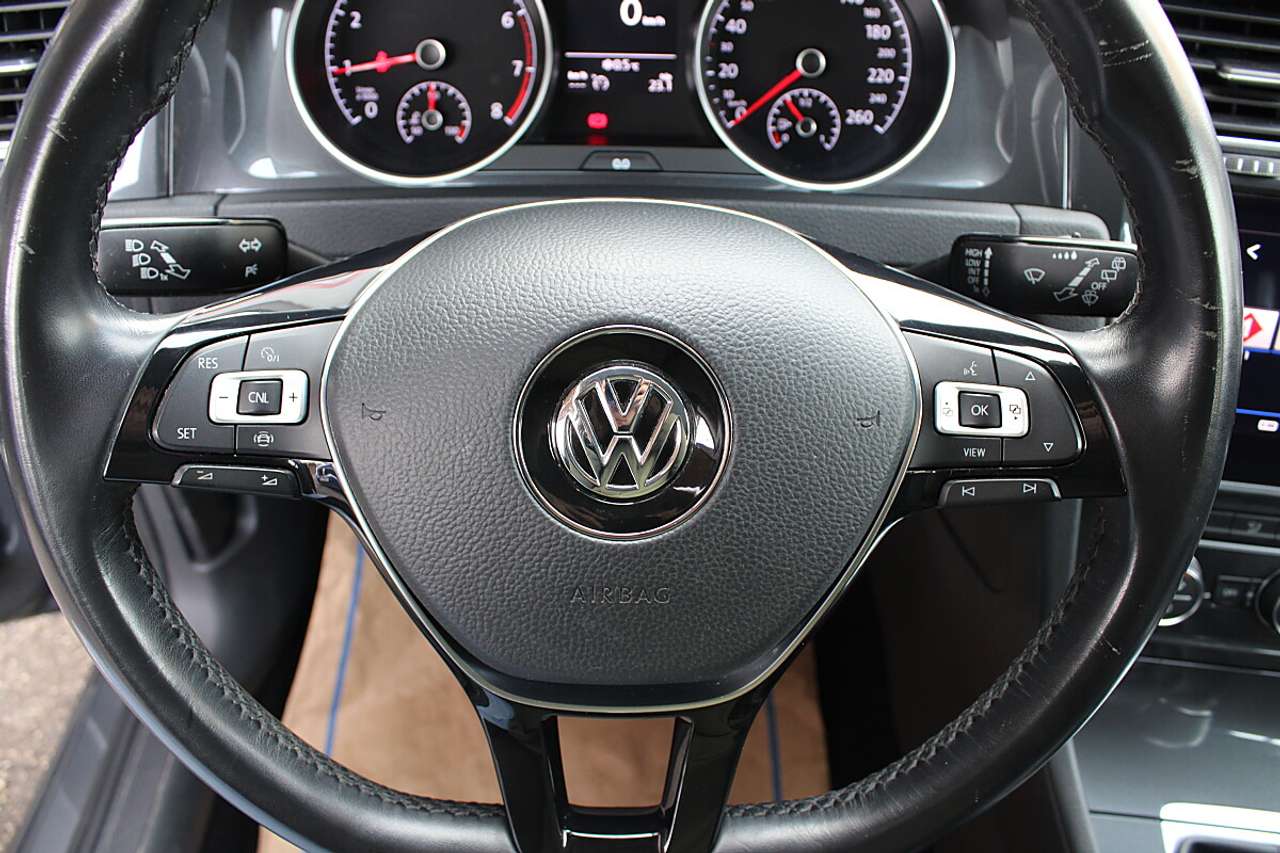 Volkswagen Golf  Comfortline 1,0 TSI *Tempomat, 2-Zonen Klima*