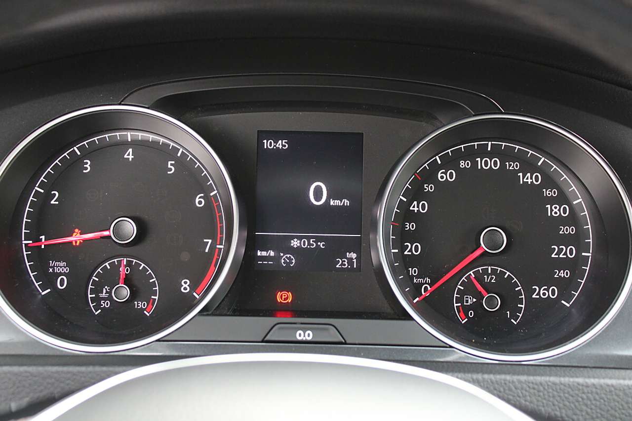 Volkswagen Golf  Comfortline 1,0 TSI *Tempomat, 2-Zonen Klima*