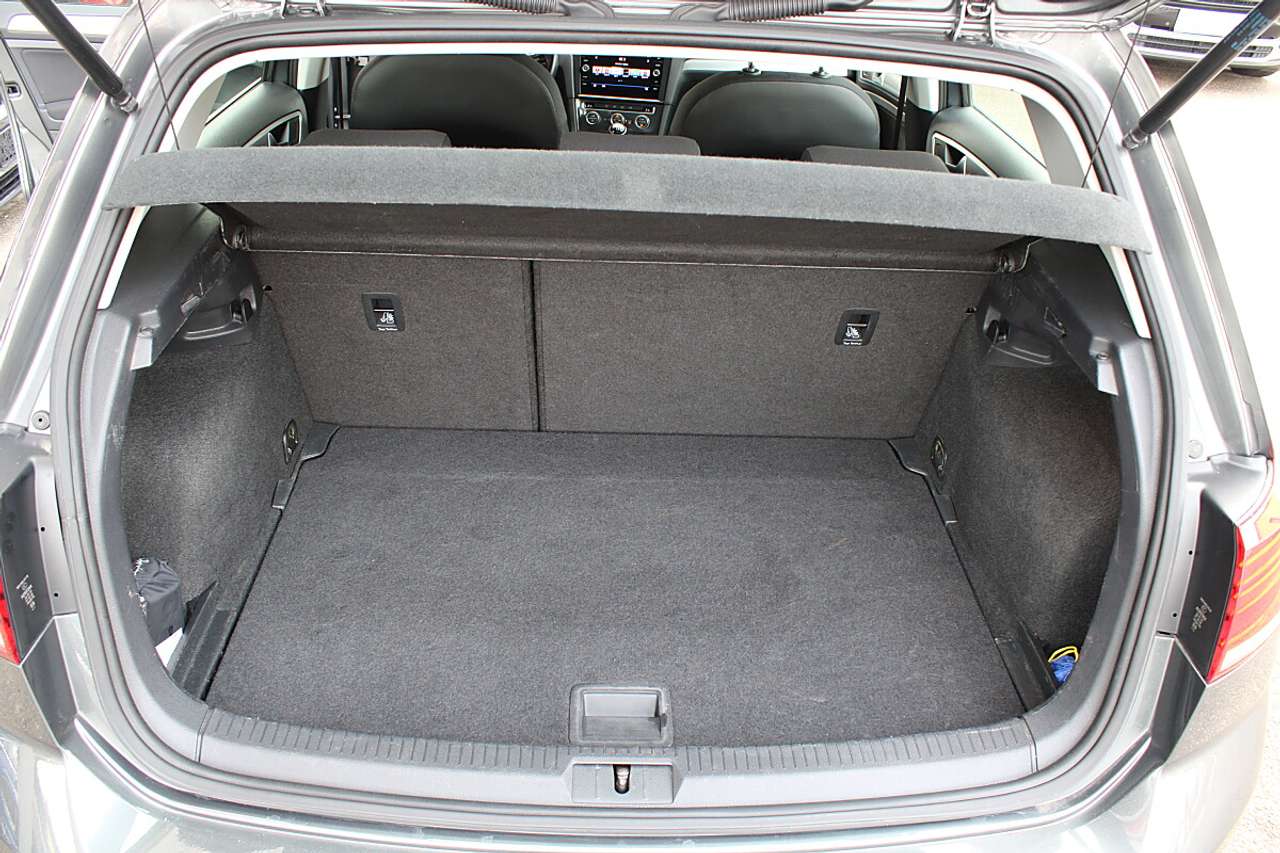 Volkswagen Golf  Comfortline 1,0 TSI *Tempomat, 2-Zonen Klima*