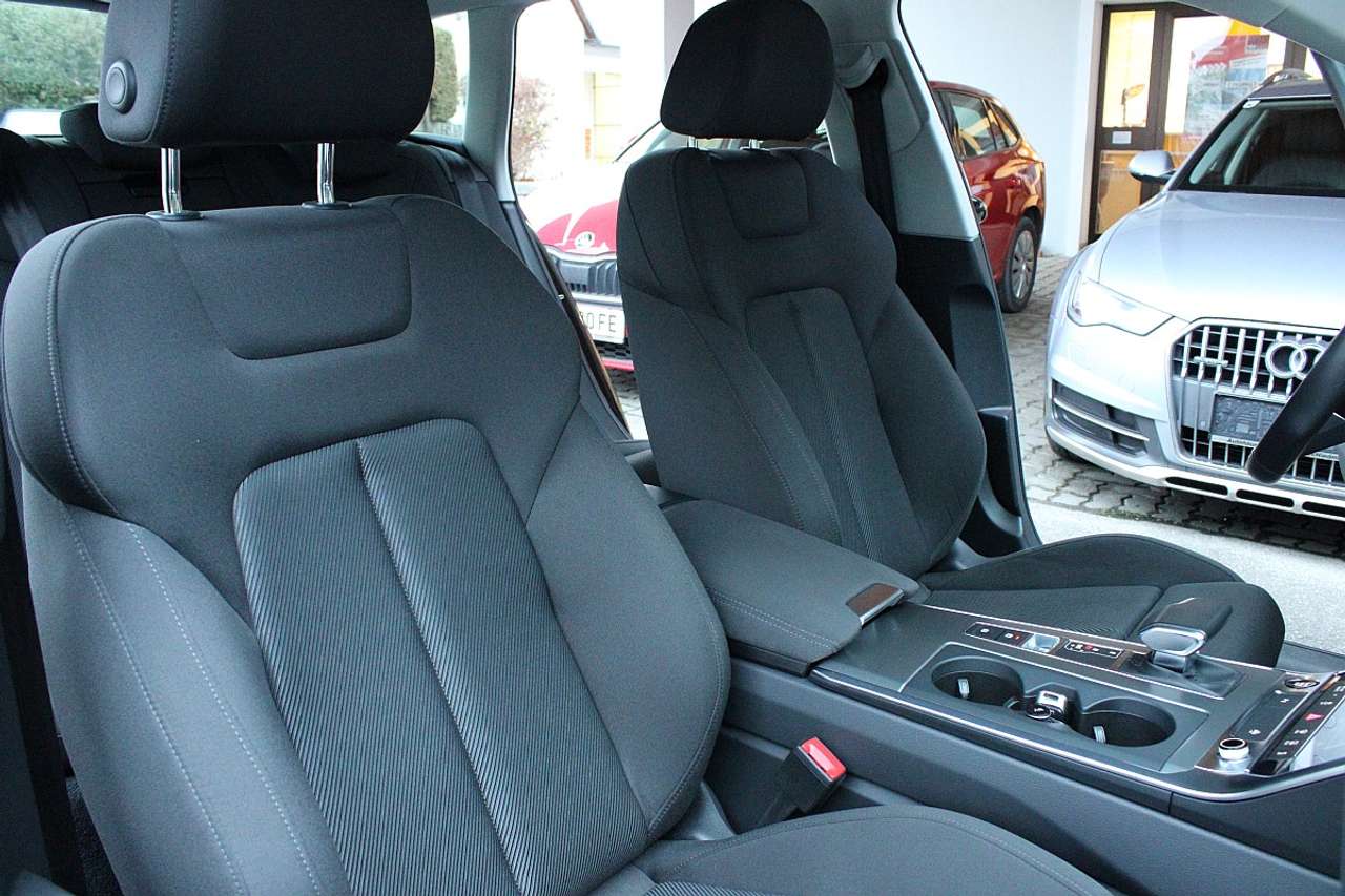 Audi A6  Avant 40 TDI quattro sport S-tronic *AHK, Stand…