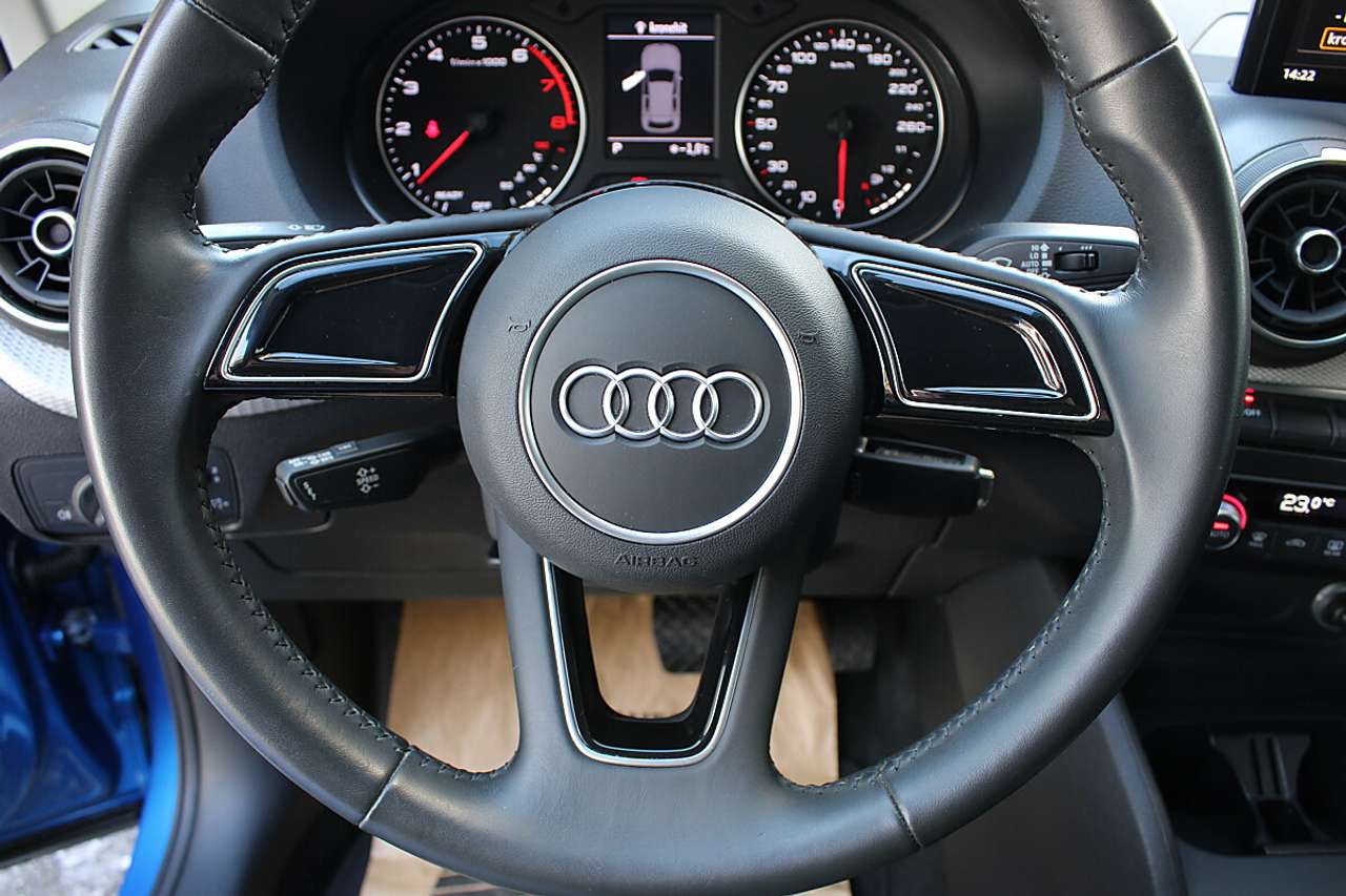 Audi Q2  35 TFSI COD S-tronic *Anhängerkupplung, Tempomat*