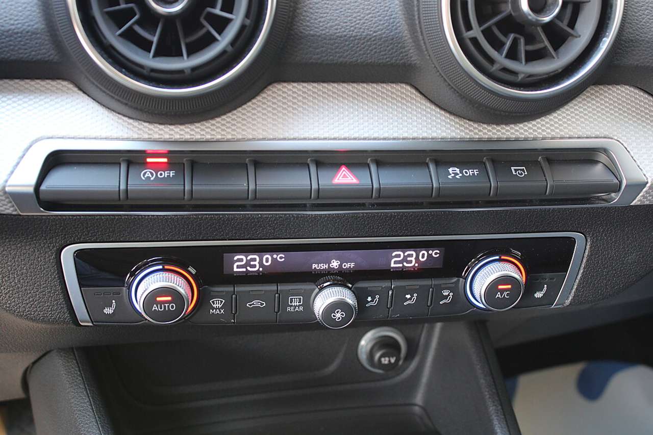 Audi Q2  35 TFSI COD S-tronic *Anhängerkupplung, Tempomat*