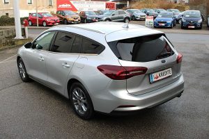 Ford Focus  Turnier 1,5 EcoBlue Titanium Aut. *neuwertig, W…