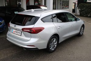 Ford Focus  Turnier 1,5 EcoBlue Titanium Aut. *neuwertig, W…