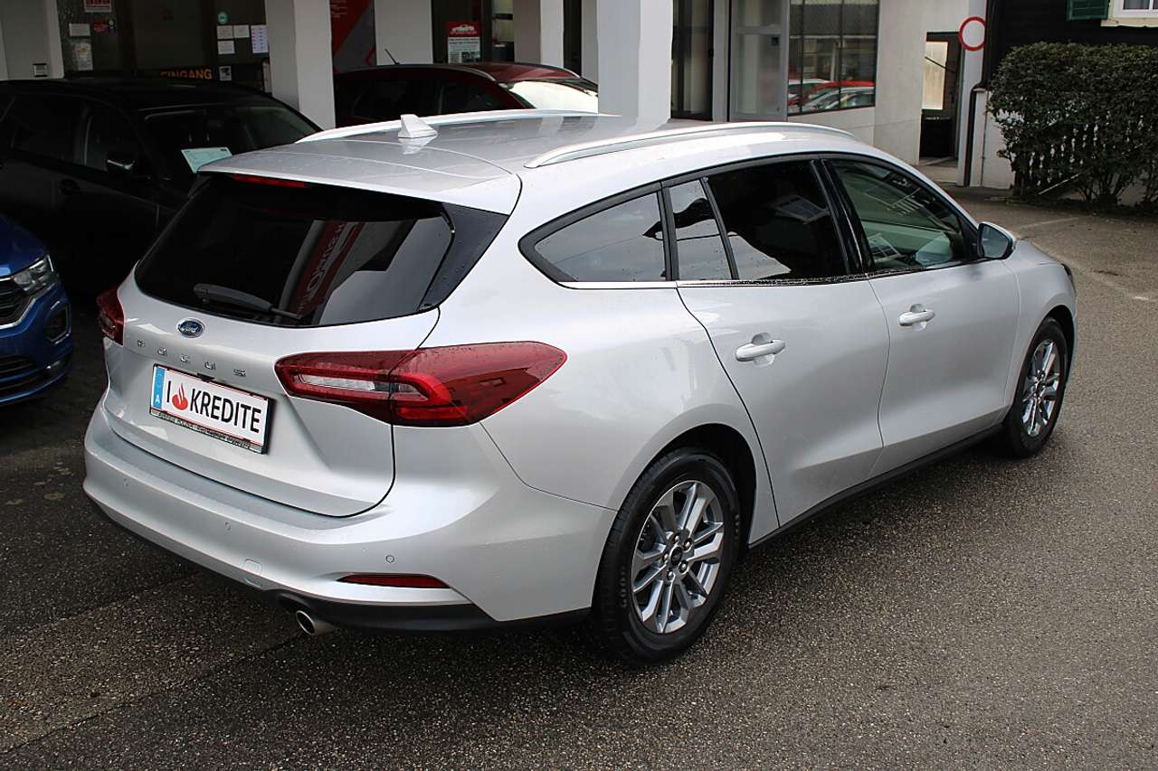 Ford Focus  Turnier 1,5 EcoBlue Titanium Aut. *neuwertig, W…