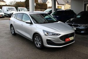 Ford Focus  Turnier 1,5 EcoBlue Titanium Aut. *neuwertig, W…