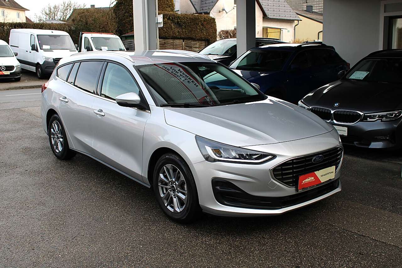 Ford Focus  Turnier 1,5 EcoBlue Titanium Aut. *neuwertig, W…