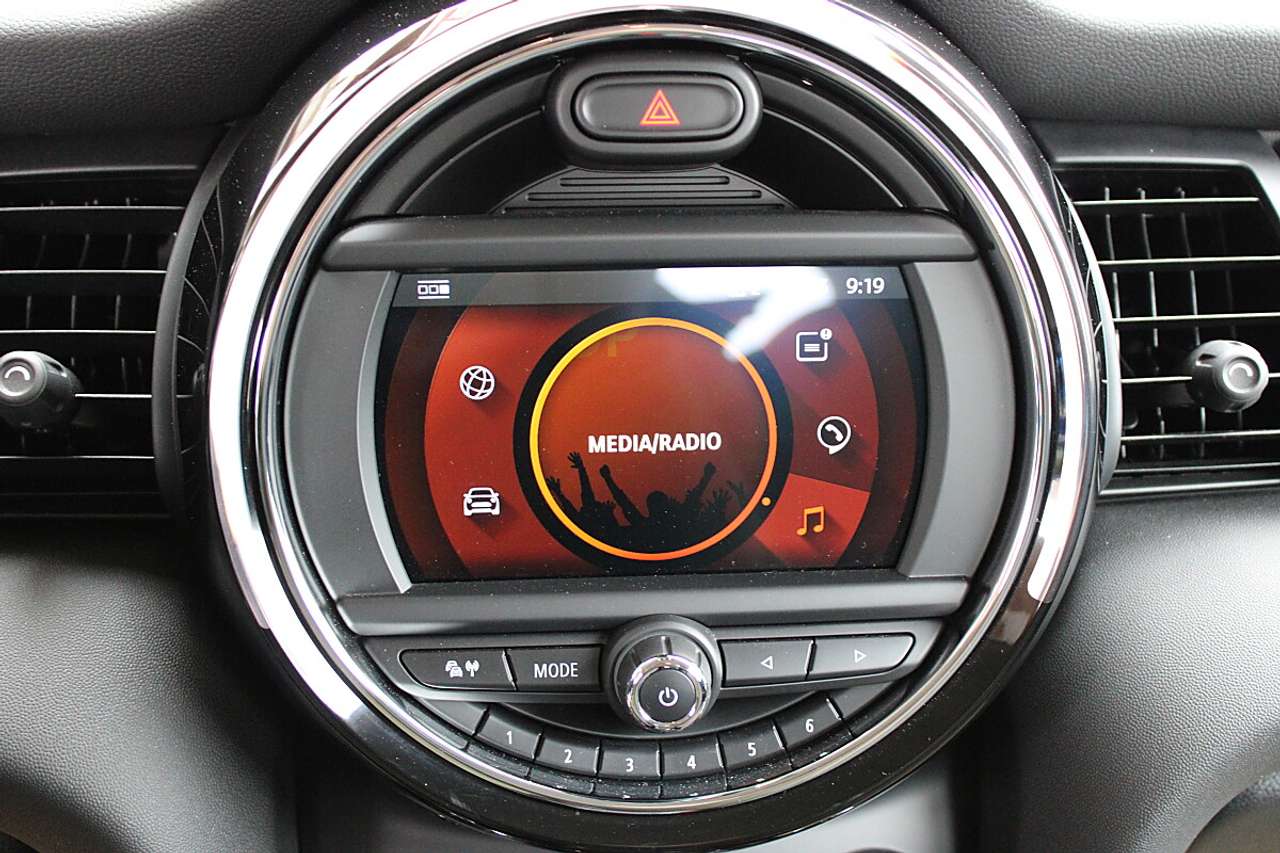 MINI One  MINI One Aut. 5-Türer *wenig Kilometer, Parksen…