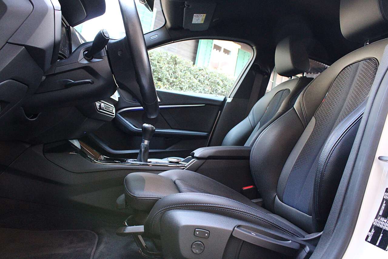 BMW 218  i Gran Coupe M Sport *LED, Live Cockpit, Sitzhe…