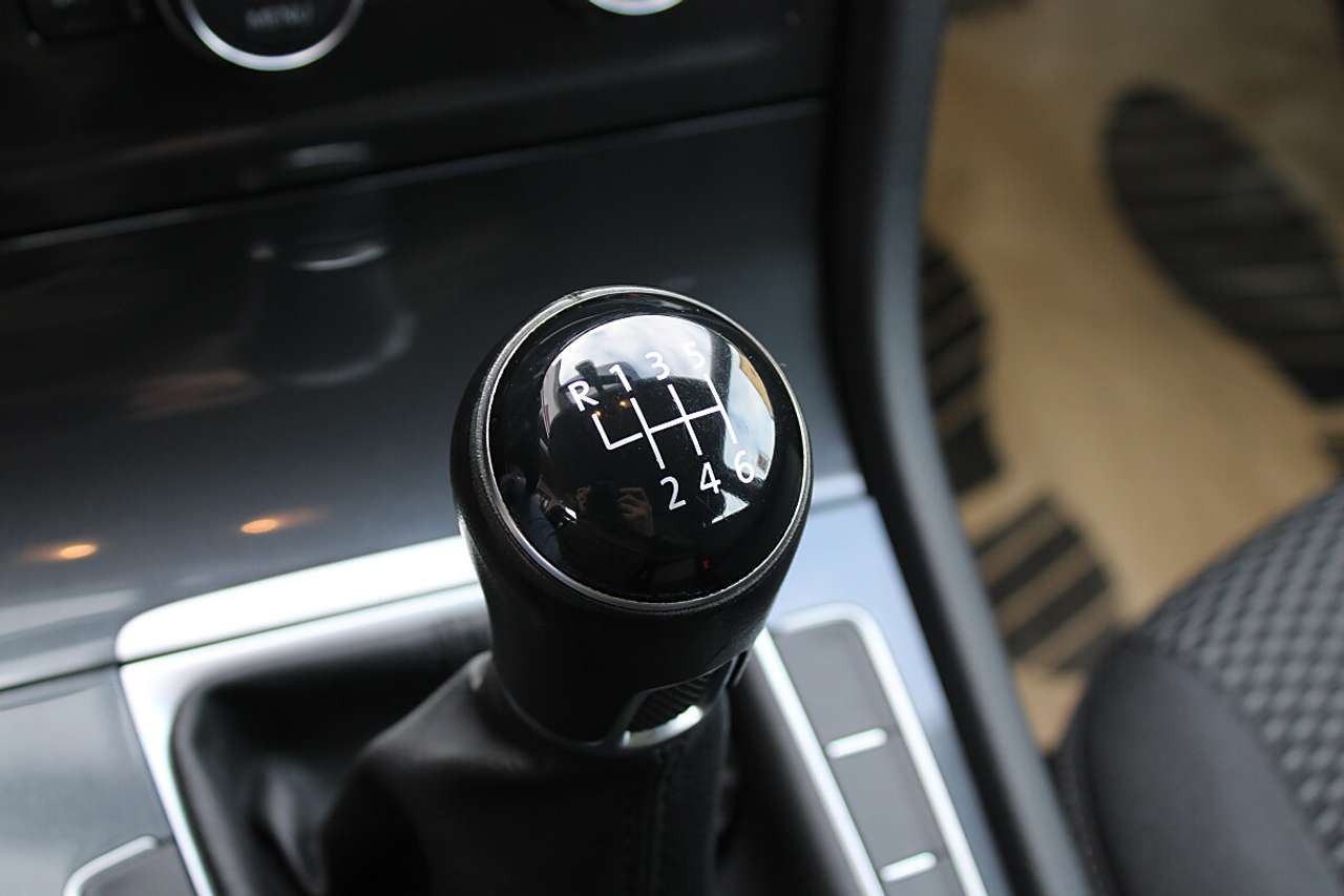 Volkswagen Golf  Comfortline 1,0 TSI *Tempomat, 2-Zonen Klima*