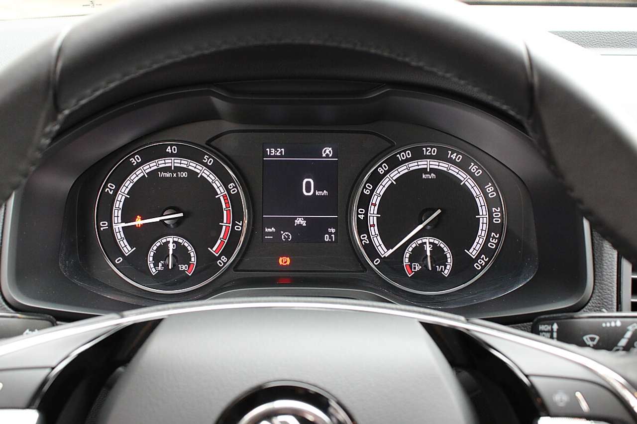 Skoda Karoq  1,0 TSI City *Sitzheizung, Parksensor, Smart Link*