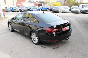 Skoda Superb  2,0 TDI Style *Blechschaden* *AHK, KESSY, Rü.Kam*