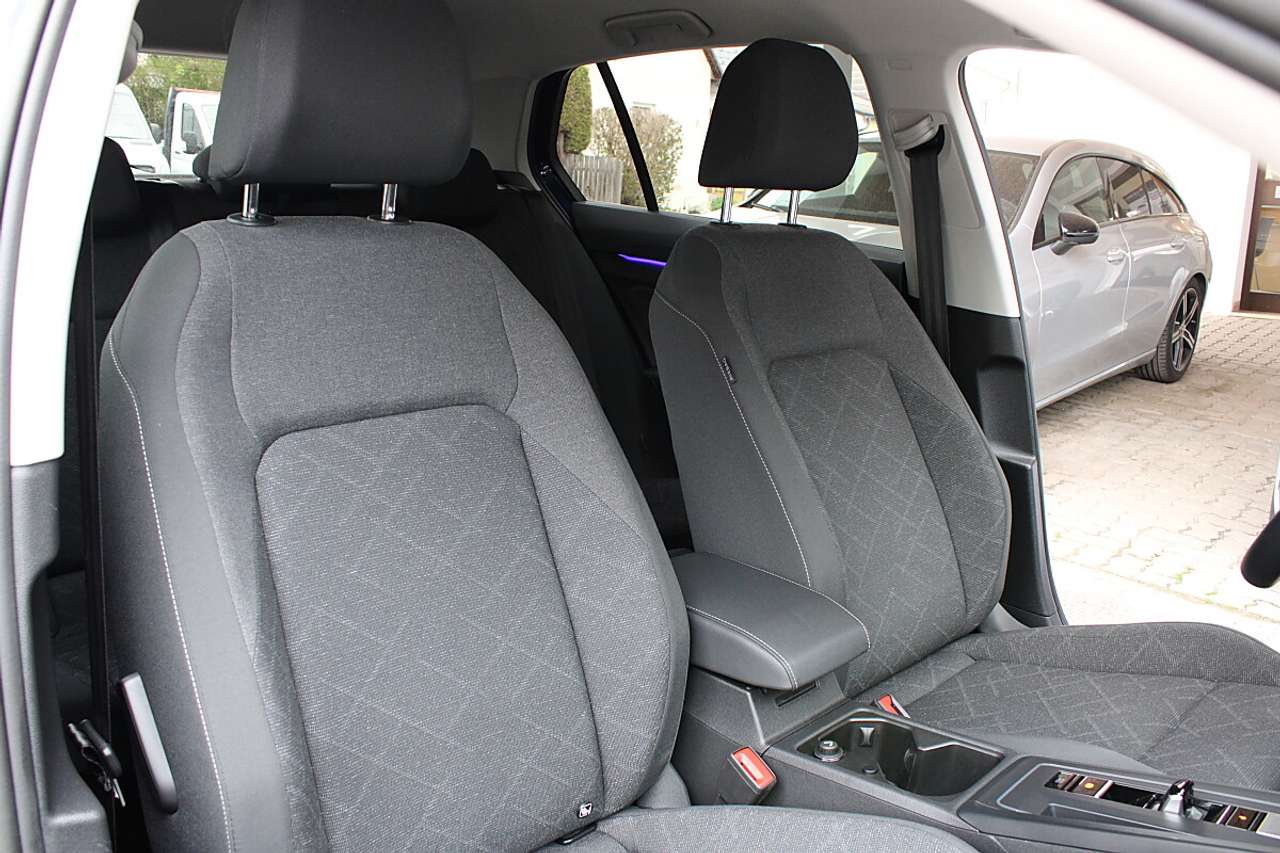 Volkswagen Golf  2,0 TDI Life DSG *Sitz-Lenkradheizung, Rü.Kam, …